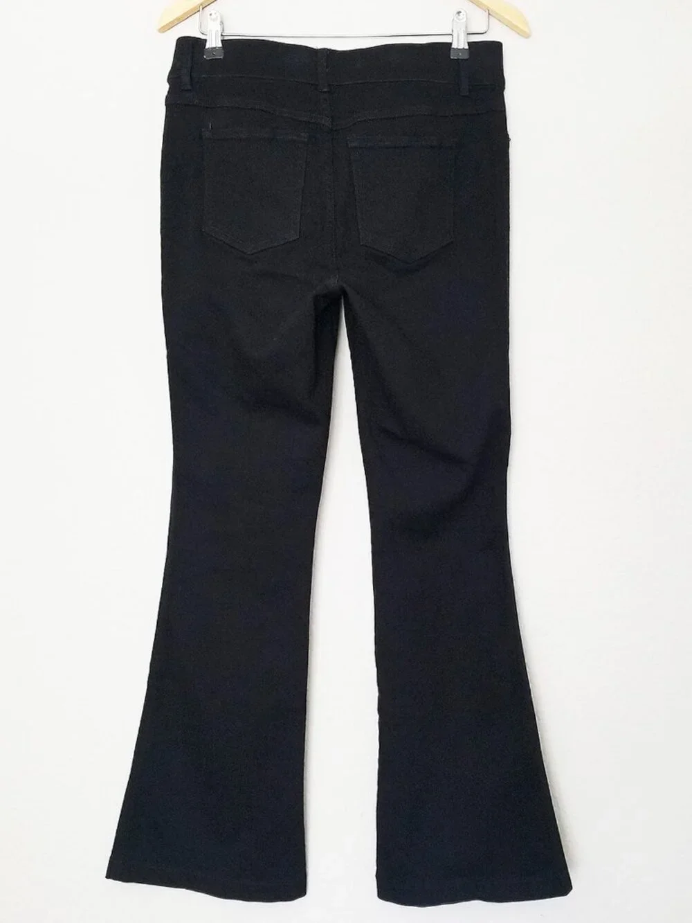 SPANXshape EveryWear Flared Pull On Jeans Black Size M Slimming Denim $138 20326